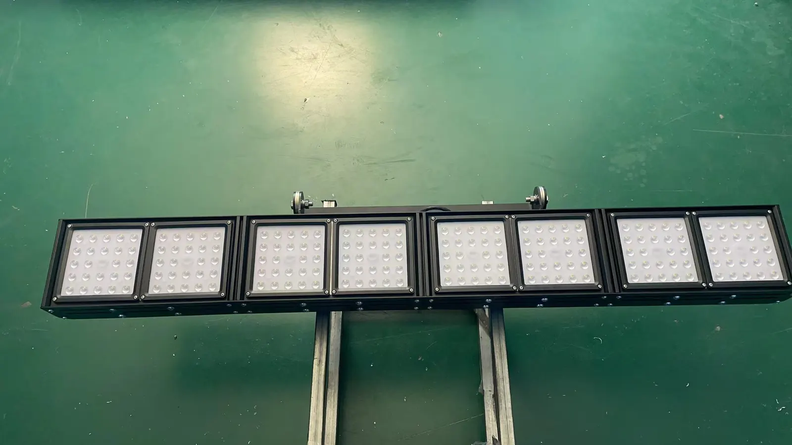 Padel LED floodlight with four SMD modules